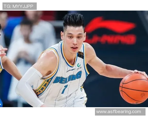 杭州足球队在邀请赛中以55分稳居积分榜首位展现强劲实力